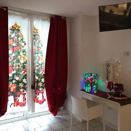 Casa Sandro 8 * Naples